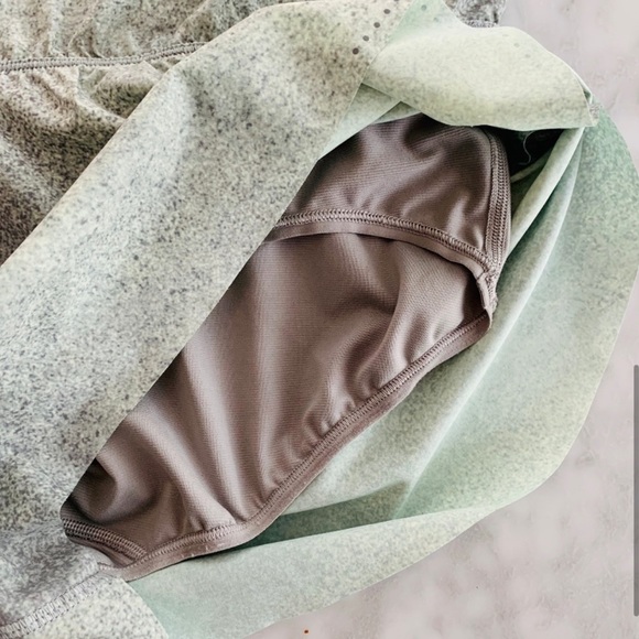 Lululemon Chase Me Onesie Green 8 Romper Jumper - Picture 4 of 8